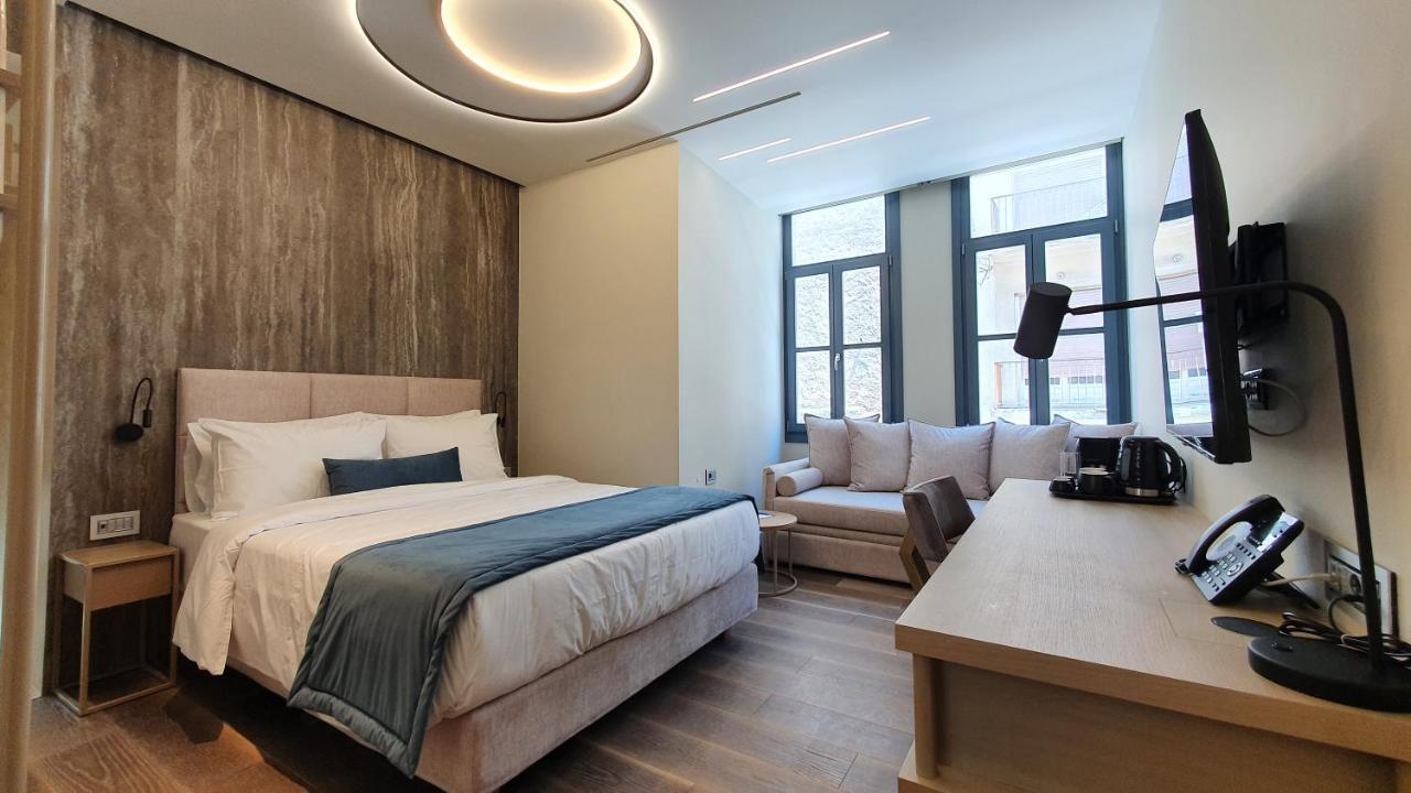 Hellenic Vibes Smart Hotel Atene Esterno foto Deluxe room