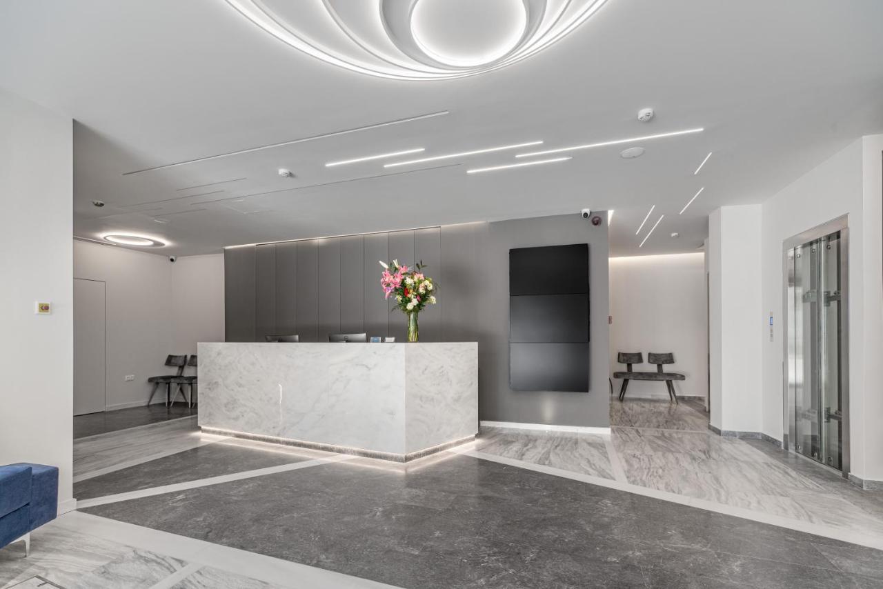 Hellenic Vibes Smart Hotel Atene Esterno foto Reception