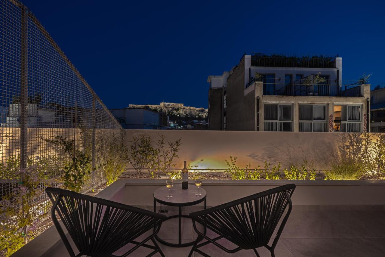 Hellenic Vibes Smart Hotel Atene Esterno foto The view from the rooftop