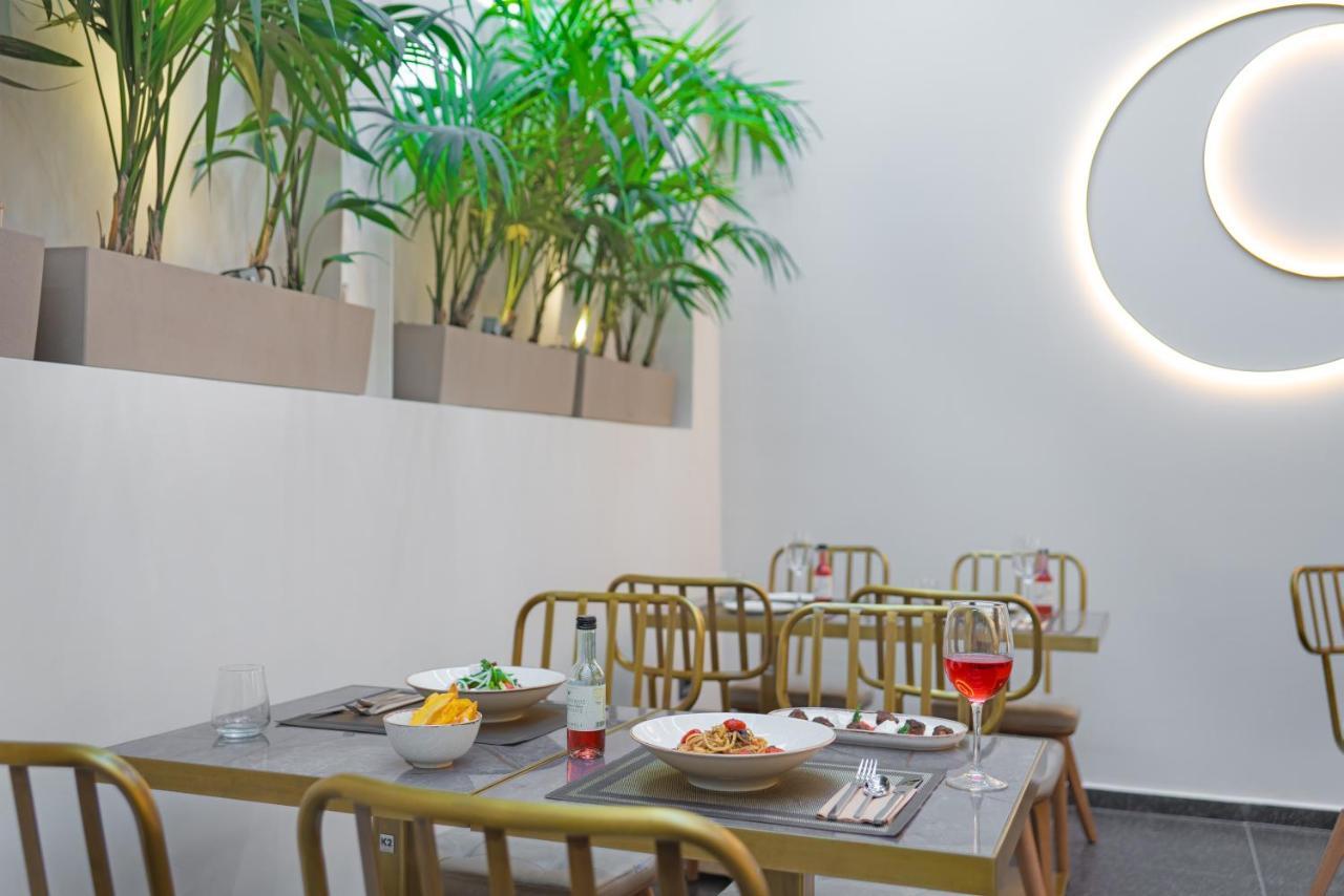 Hellenic Vibes Smart Hotel Atene Esterno foto Restaurant